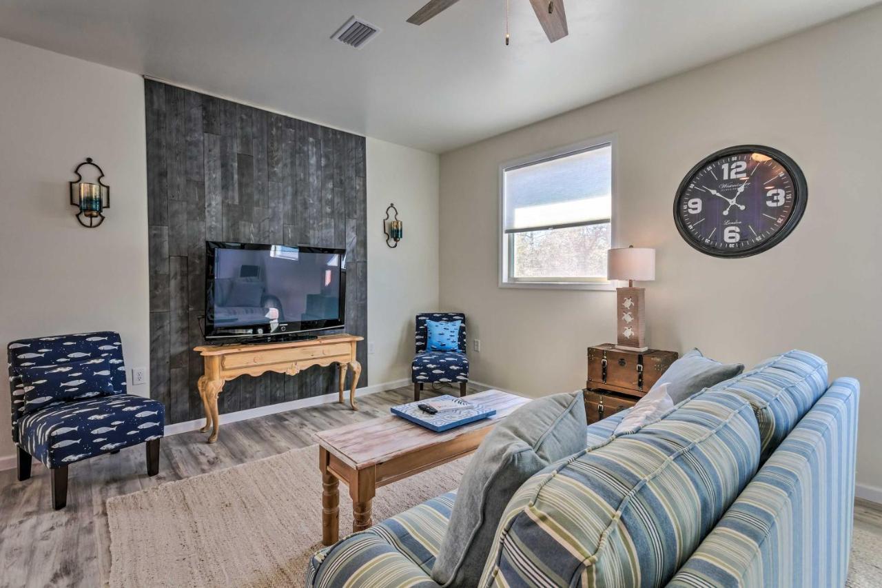 East Bay Vacation Rental With Dock! Navarre Eksteriør bilde