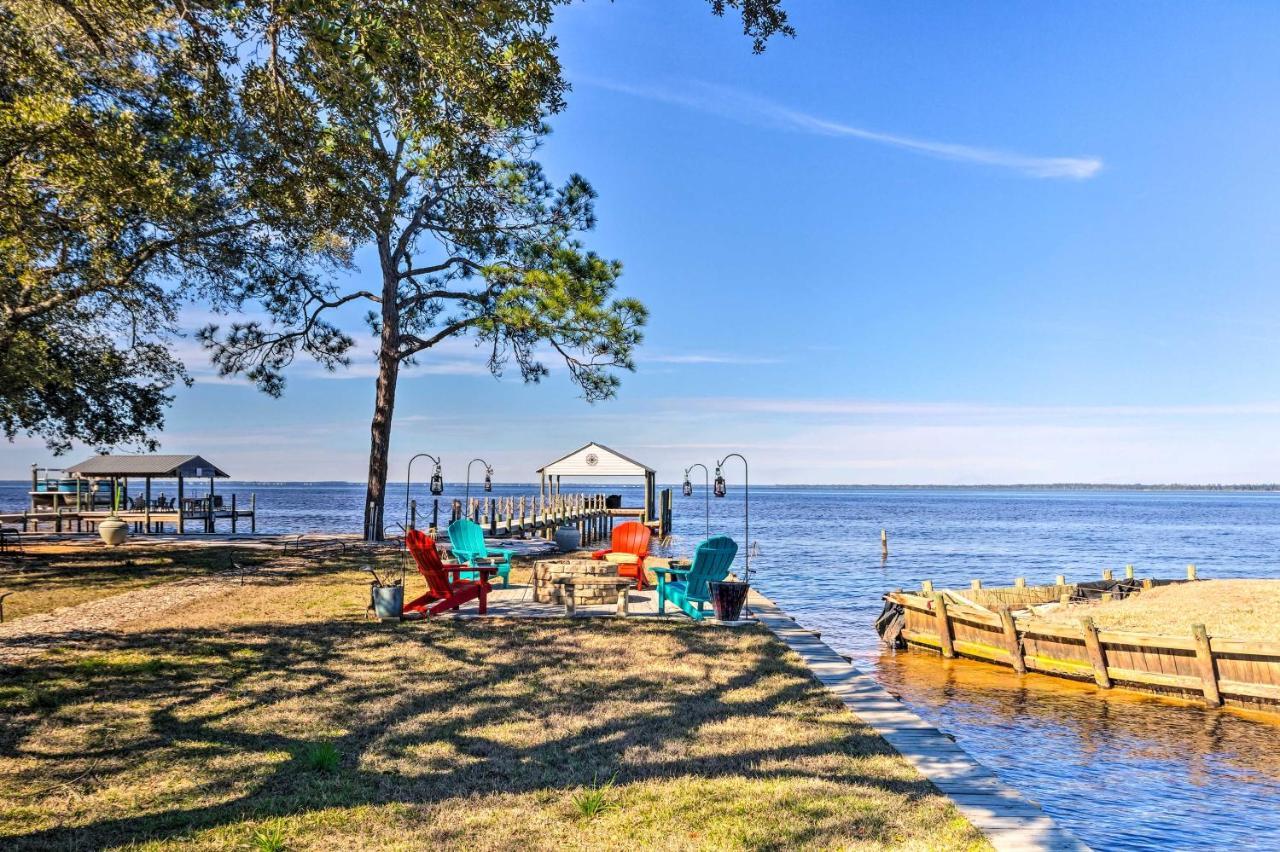East Bay Vacation Rental With Dock! Navarre Eksteriør bilde
